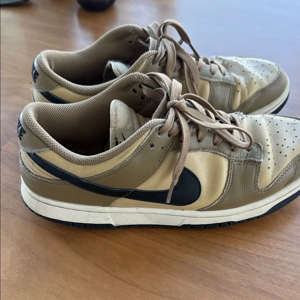 Nike Men’s Low-Top Sneakers in Tan and Black Swoosh
